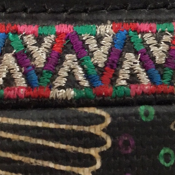 sakroots Onyx Wanderlust Smartphone Crossbody Wallet, Multi-Color - Picture 3 of 13